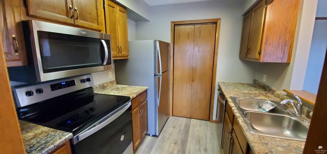 1109 Country Club Lane, Junction City, KS 66441