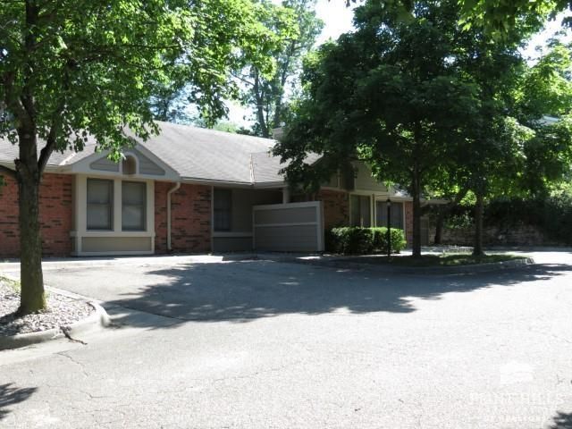 1109 Country Club Lane, Junction City, KS 66441