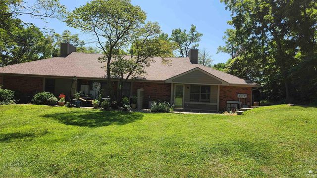 1109 Country Club Lane, Junction City, KS 66441