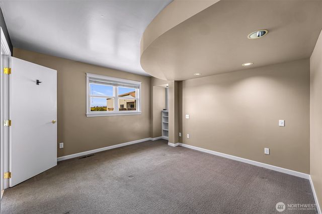 5836 Chuckanut Drive, Bow, WA 98232