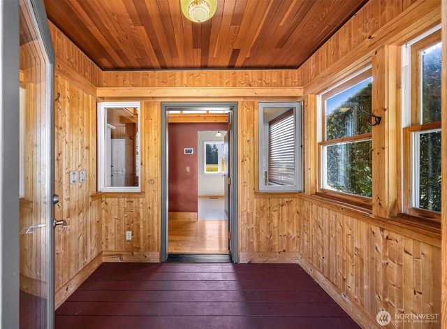 5836 Chuckanut Drive, Bow, WA 98232