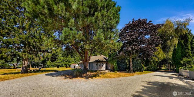 5836 Chuckanut Drive, Bow, WA 98232