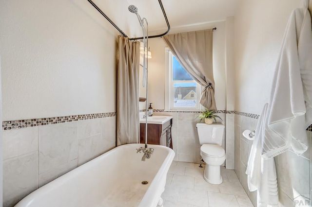 1031 Lake Ave, Pueblo, CO 81004