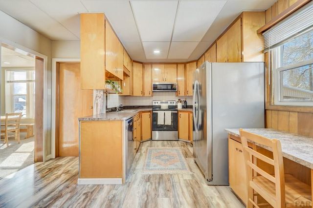 1031 Lake Ave, Pueblo, CO 81004