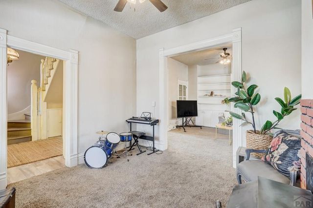 1031 Lake Ave, Pueblo, CO 81004