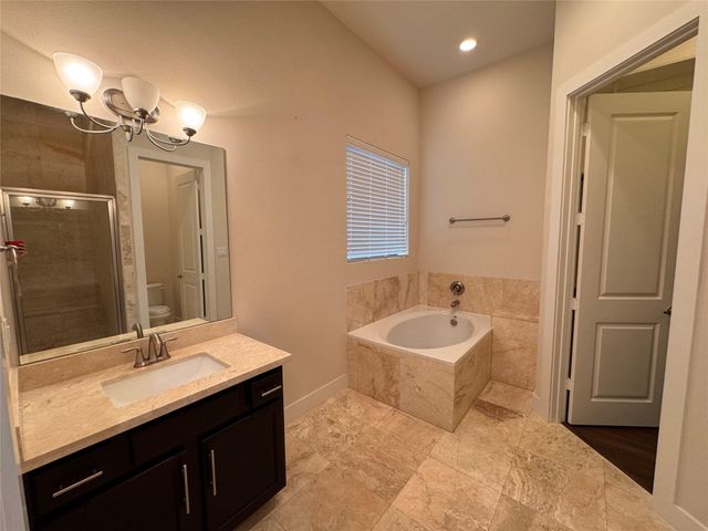 54 N Hutcheson Street, Houston, TX 77003