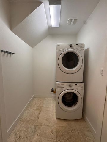 54 N Hutcheson Street, Houston, TX 77003