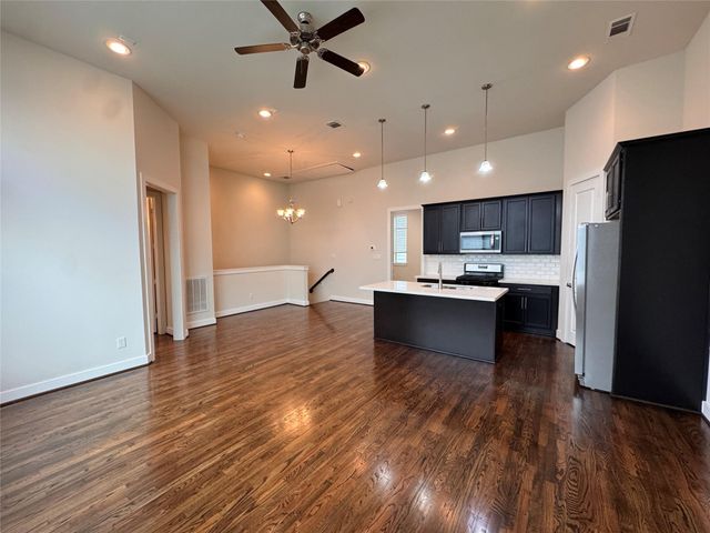 54 N Hutcheson Street, Houston, TX 77003