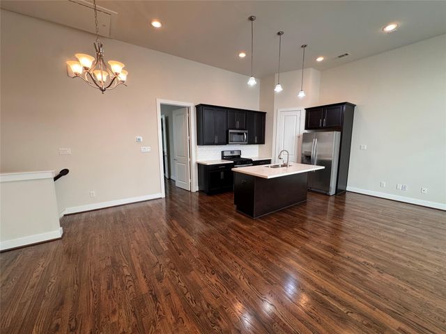 54 N Hutcheson Street, Houston, TX 77003