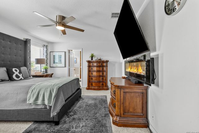 4003 FORT PALMER BLVD, St Hedwig, TX 78152