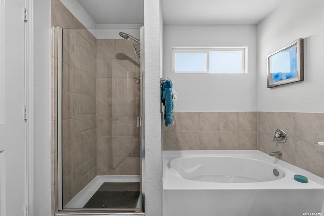 4003 FORT PALMER BLVD, St Hedwig, TX 78152