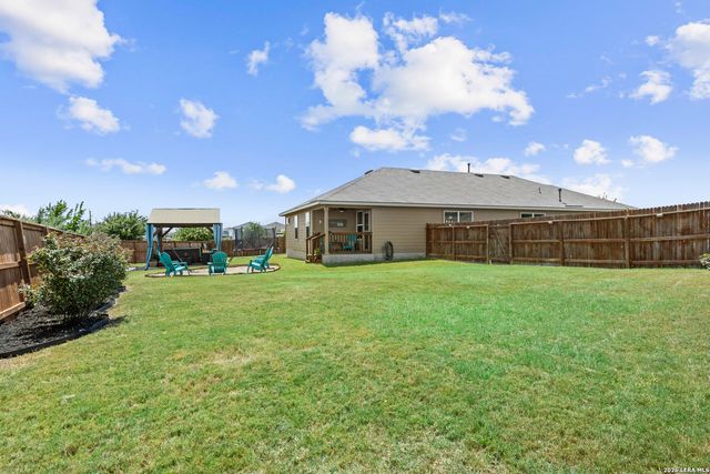 4003 FORT PALMER BLVD, St Hedwig, TX 78152