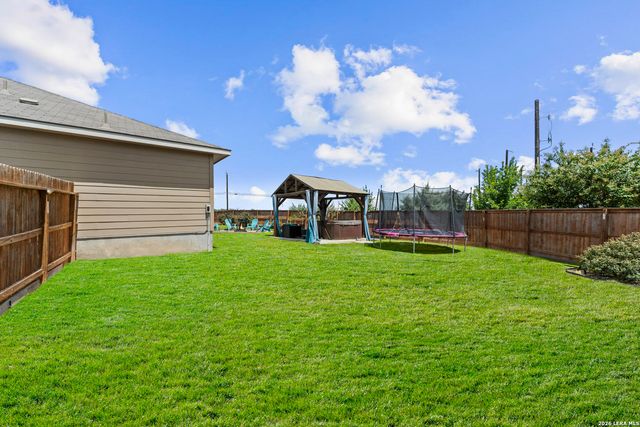 4003 FORT PALMER BLVD, St Hedwig, TX 78152