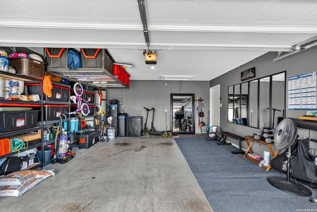 4003 FORT PALMER BLVD, St Hedwig, TX 78152