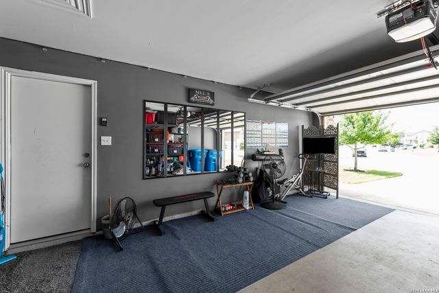 4003 FORT PALMER BLVD, St Hedwig, TX 78152