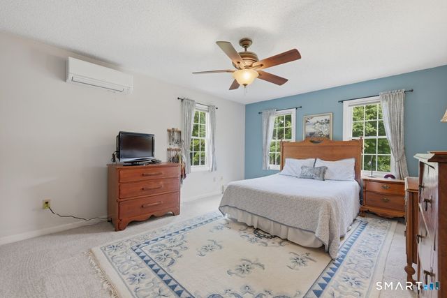 7 Goundry Drive, Waterford, CT 06385