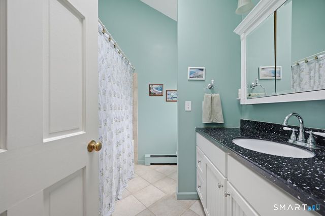7 Goundry Drive, Waterford, CT 06385