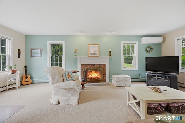 7 Goundry Drive, Waterford, CT 06385