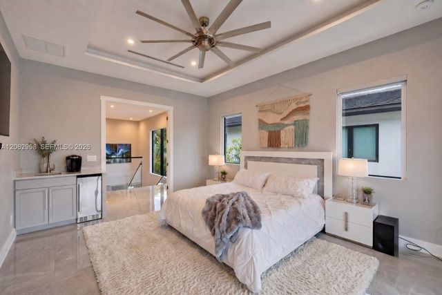 1004 SW 5th Place, Fort Lauderdale, FL 33312
