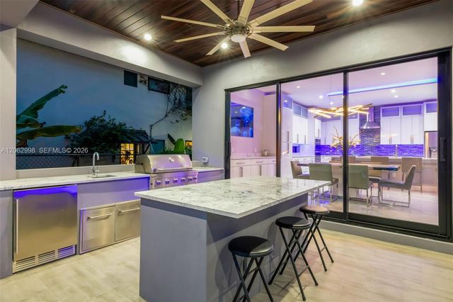 1004 SW 5th Place, Fort Lauderdale, FL 33312