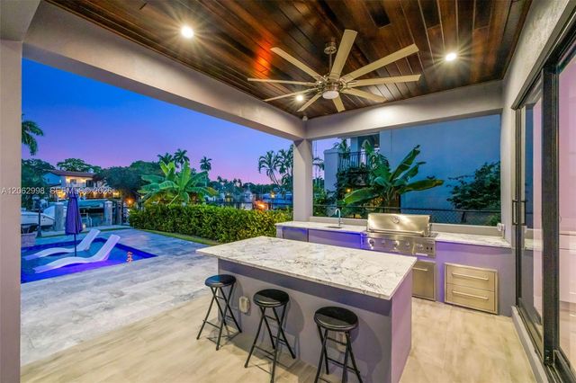 1004 SW 5th Place, Fort Lauderdale, FL 33312