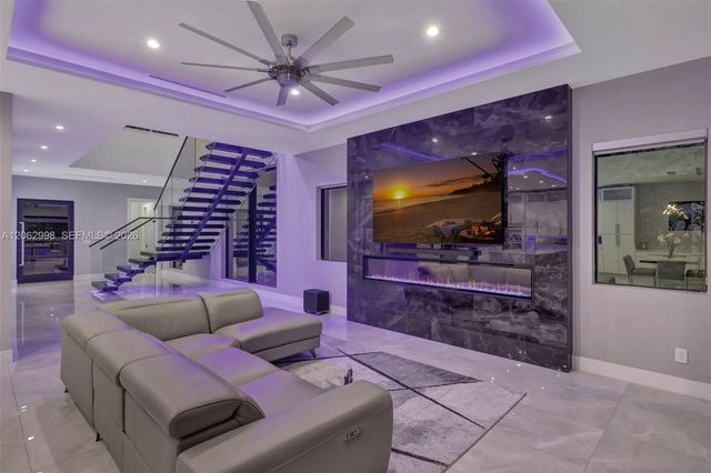 1004 SW 5th Place, Fort Lauderdale, FL 33312