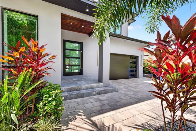 1004 SW 5th Place, Fort Lauderdale, FL 33312