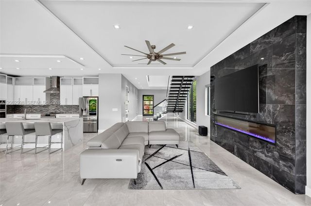 1004 SW 5th Place, Fort Lauderdale, FL 33312