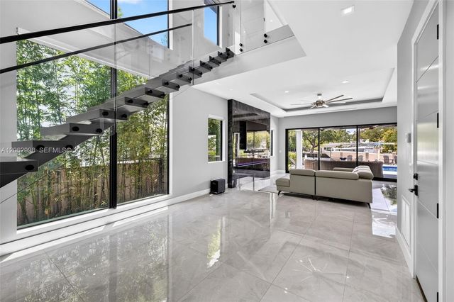 1004 SW 5th Place, Fort Lauderdale, FL 33312