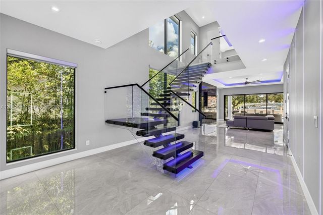1004 SW 5th Place, Fort Lauderdale, FL 33312