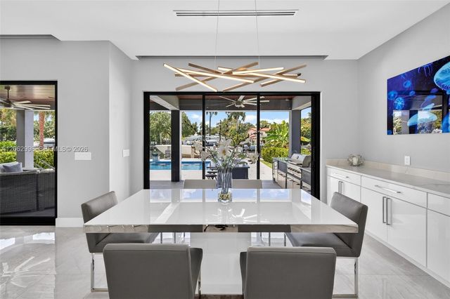 1004 SW 5th Place, Fort Lauderdale, FL 33312