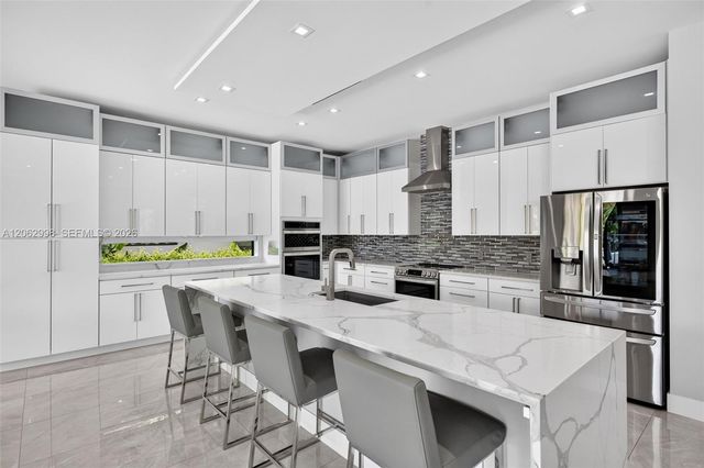 1004 SW 5th Place, Fort Lauderdale, FL 33312