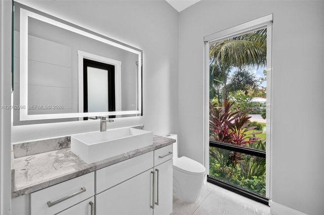 1004 SW 5th Place, Fort Lauderdale, FL 33312
