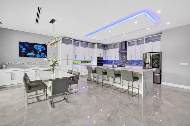 1004 SW 5th Place, Fort Lauderdale, FL 33312