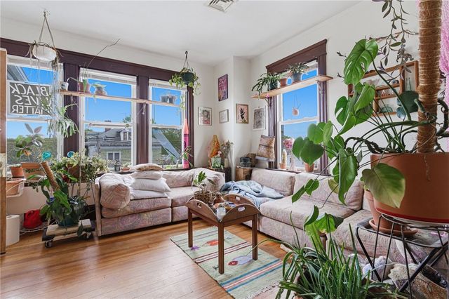 72 Academy Avenue, Providence, RI 02908