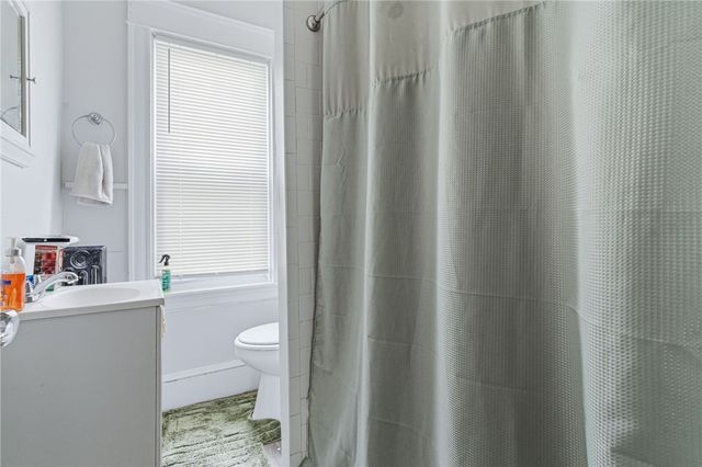 72 Academy Avenue, Providence, RI 02908