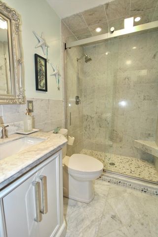 10 Old Stafford Tpke, Leicester, MA 01542