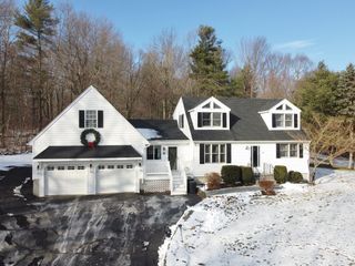 10 Old Stafford Tpke, Leicester, MA 01542