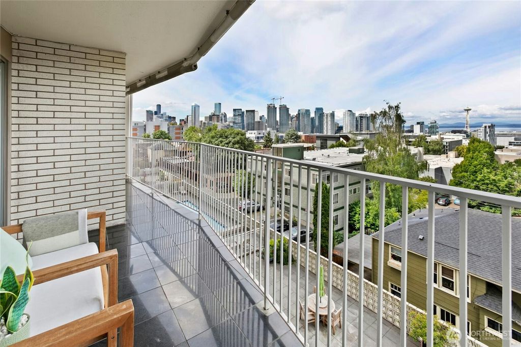 525 BELMONT Avenue E #4F, Seattle, WA 98102