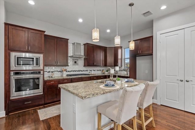 1005 Bingham Street 5, Houston, TX 77007