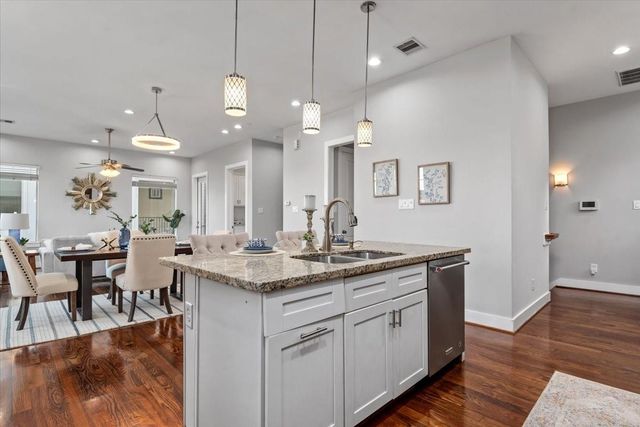 1005 Bingham Street 5, Houston, TX 77007