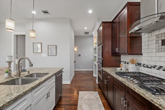 1005 Bingham Street 5, Houston, TX 77007