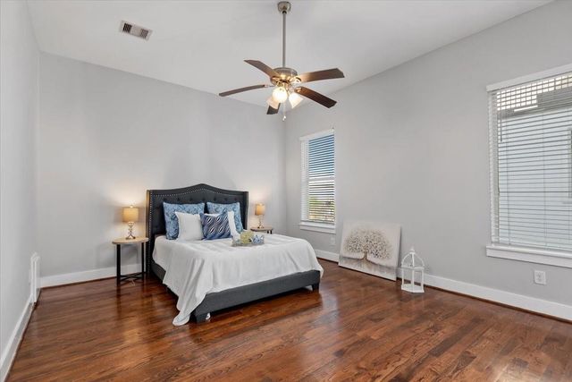 1005 Bingham Street 5, Houston, TX 77007