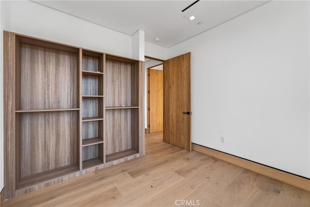 4016 Oakfield dr, Sherman Oaks, CA 91423