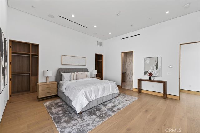 4016 Oakfield dr, Sherman Oaks, CA 91423
