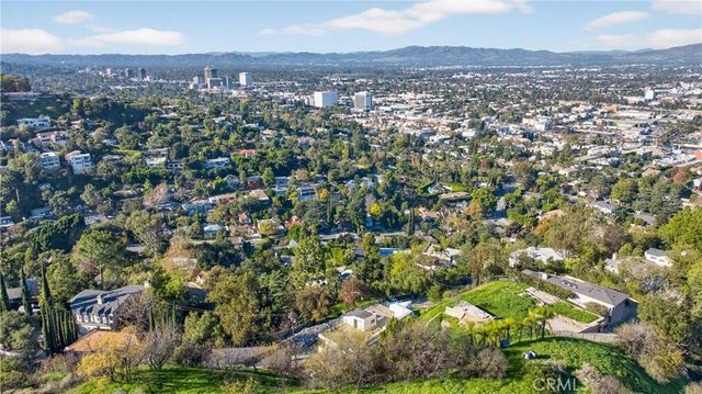 4016 Oakfield dr, Sherman Oaks, CA 91423