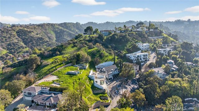 4016 Oakfield dr, Sherman Oaks, CA 91423