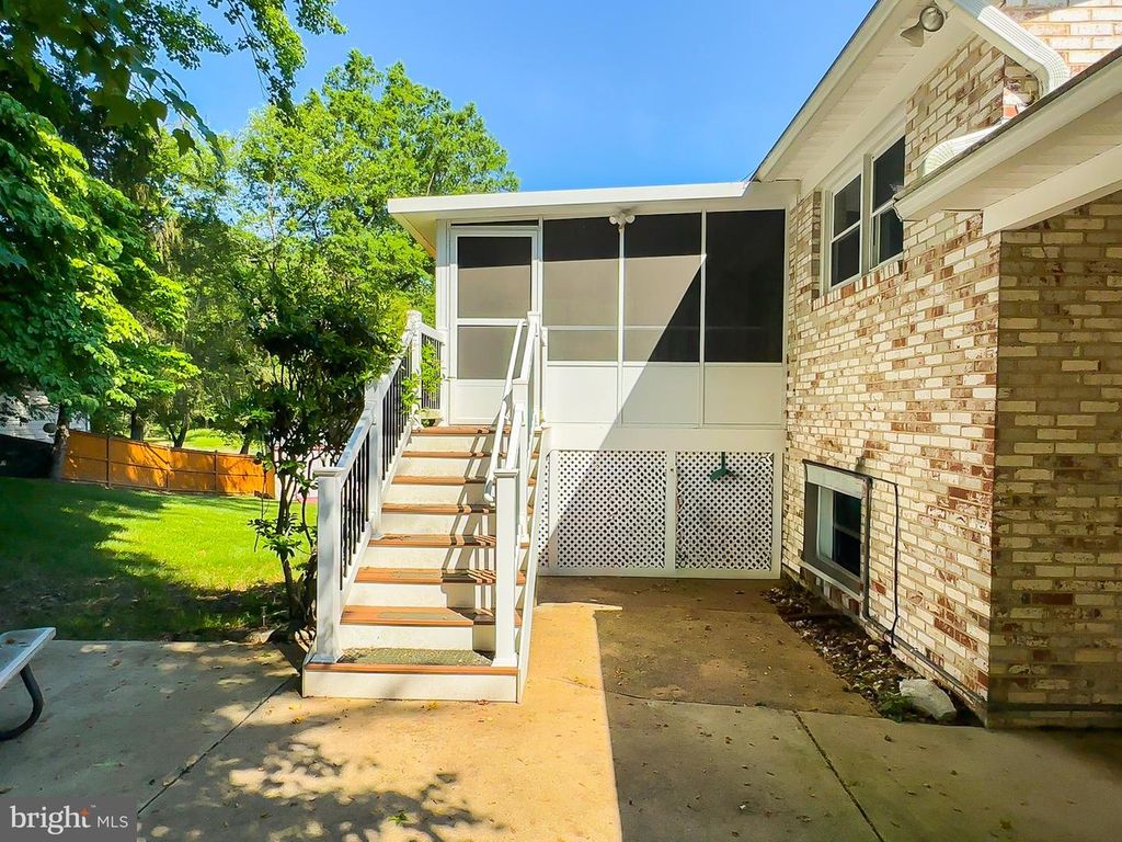 Image 15 of property listing at 9301 MIDLAND TURN, Upper Marlboro, MD 20772