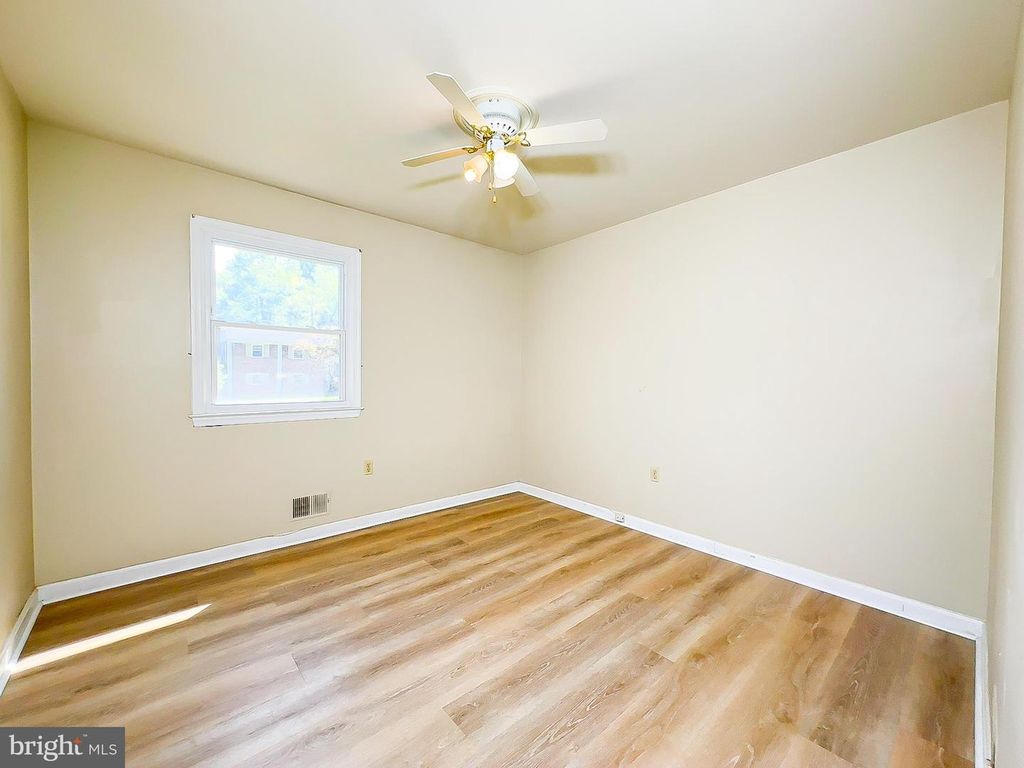 Image 17 of property listing at 9301 MIDLAND TURN, Upper Marlboro, MD 20772