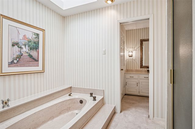 16303 Dalmalley Lane, Dallas, TX 75248